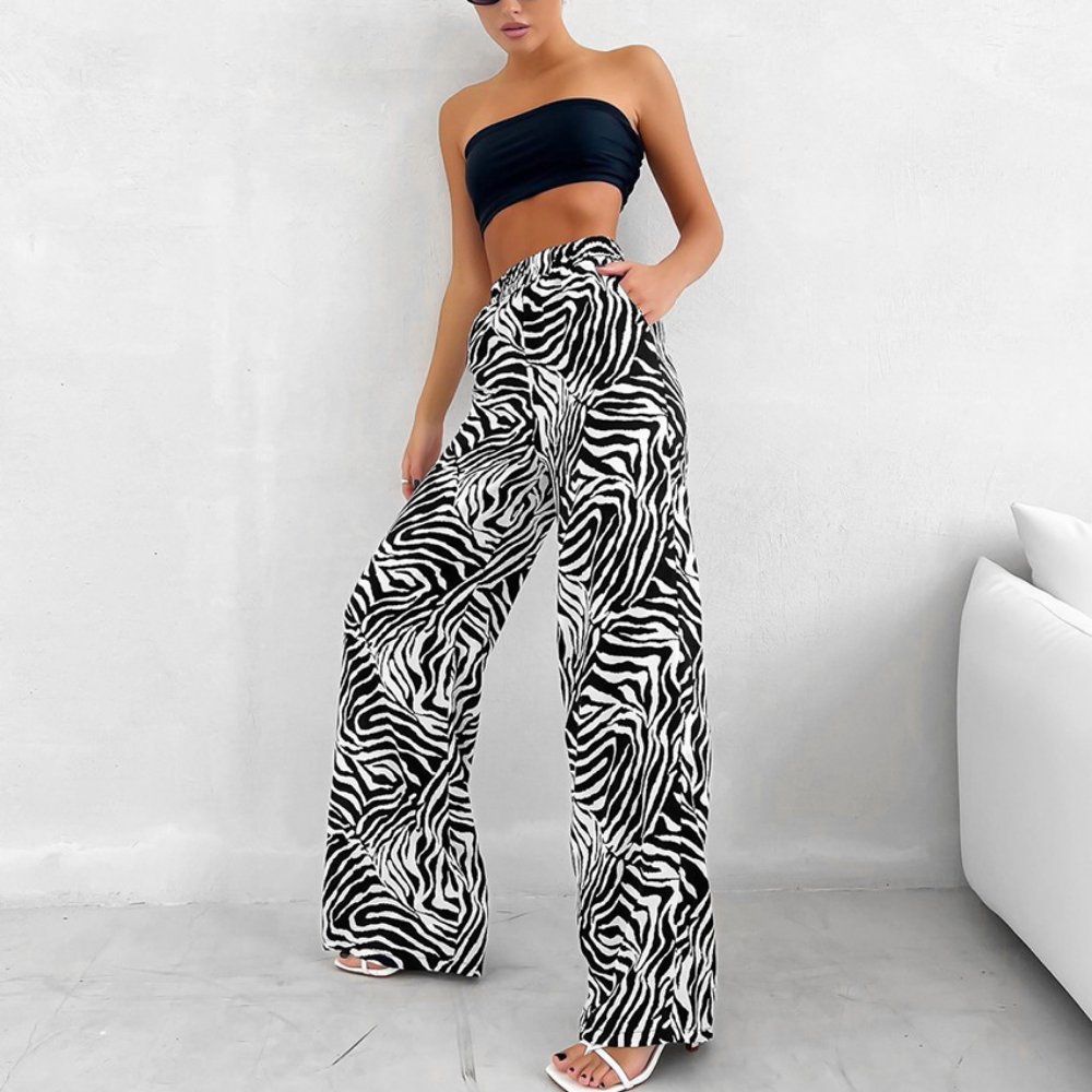 High Waist Black and White Striped Leg pants