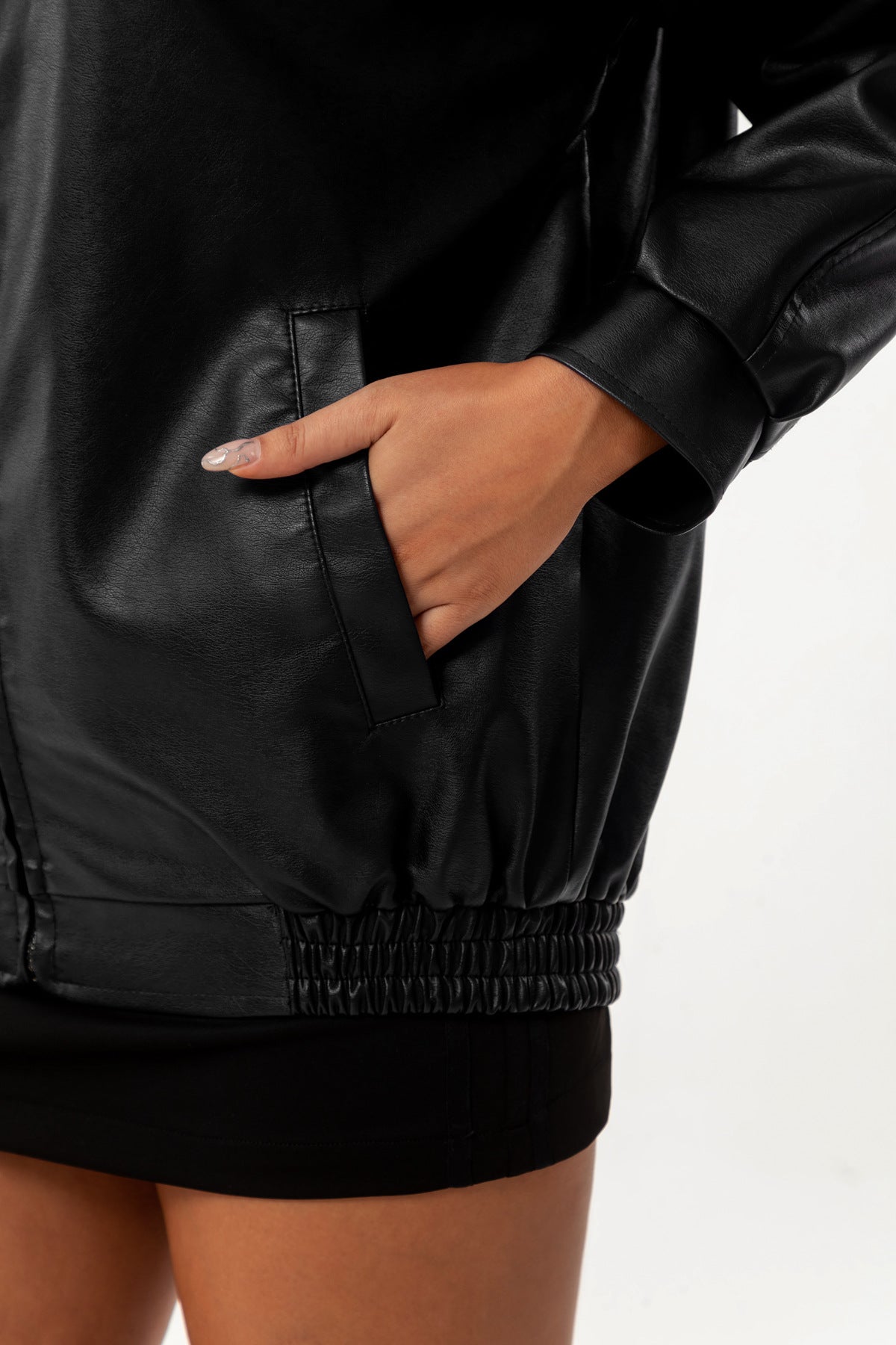 Women's Fashion Loose-Fit Long Sleeve Faux Leather Jacket with Zipper and Pockets