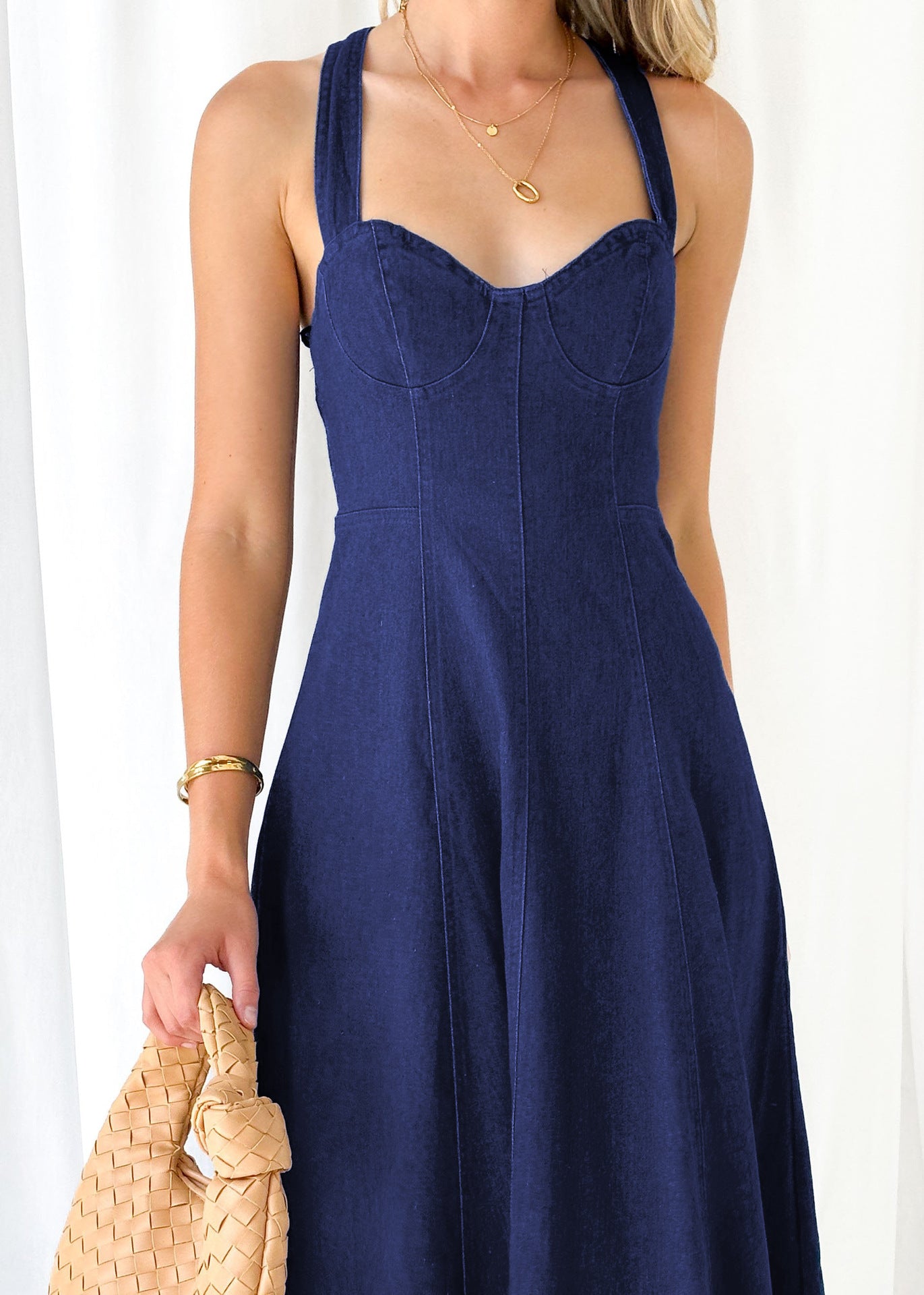 Women's Elegant Solid Color Waist-Tightening Mid-Length Spaghetti Strap Dress