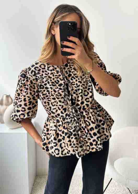 Women's Summer Leopard Print Puff Sleeve Round Neck Blouse