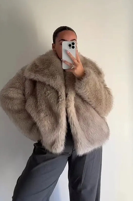 Women's Oversized Faux Fox Fur Coat with Large Lapel