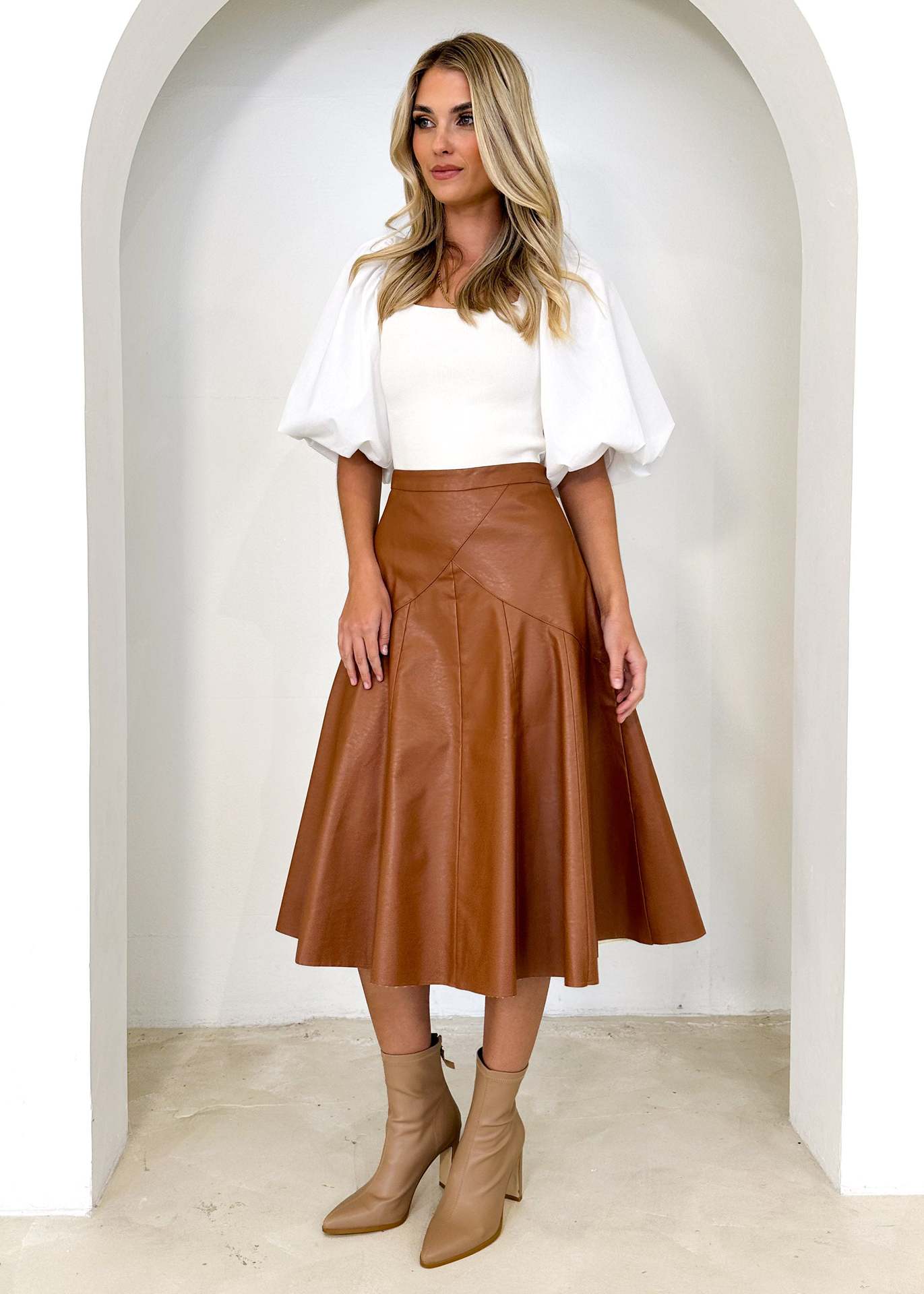 Women's High-Waisted Mid-Length Pleated Leather Skirt