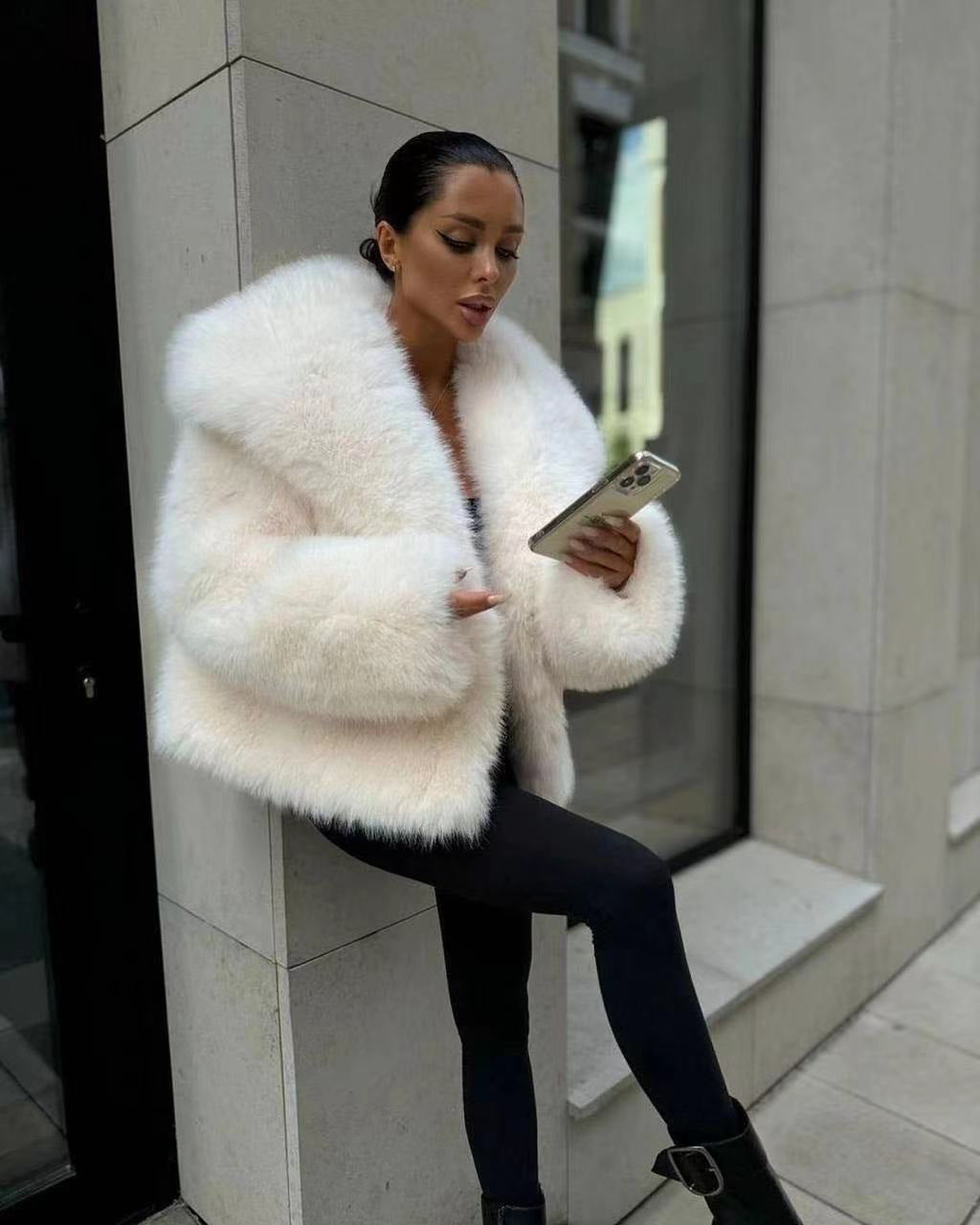 Women's Oversized Faux Fox Fur Coat with Large Lapel