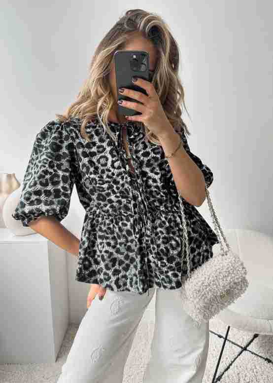 Women's Summer Leopard Print Puff Sleeve Round Neck Blouse