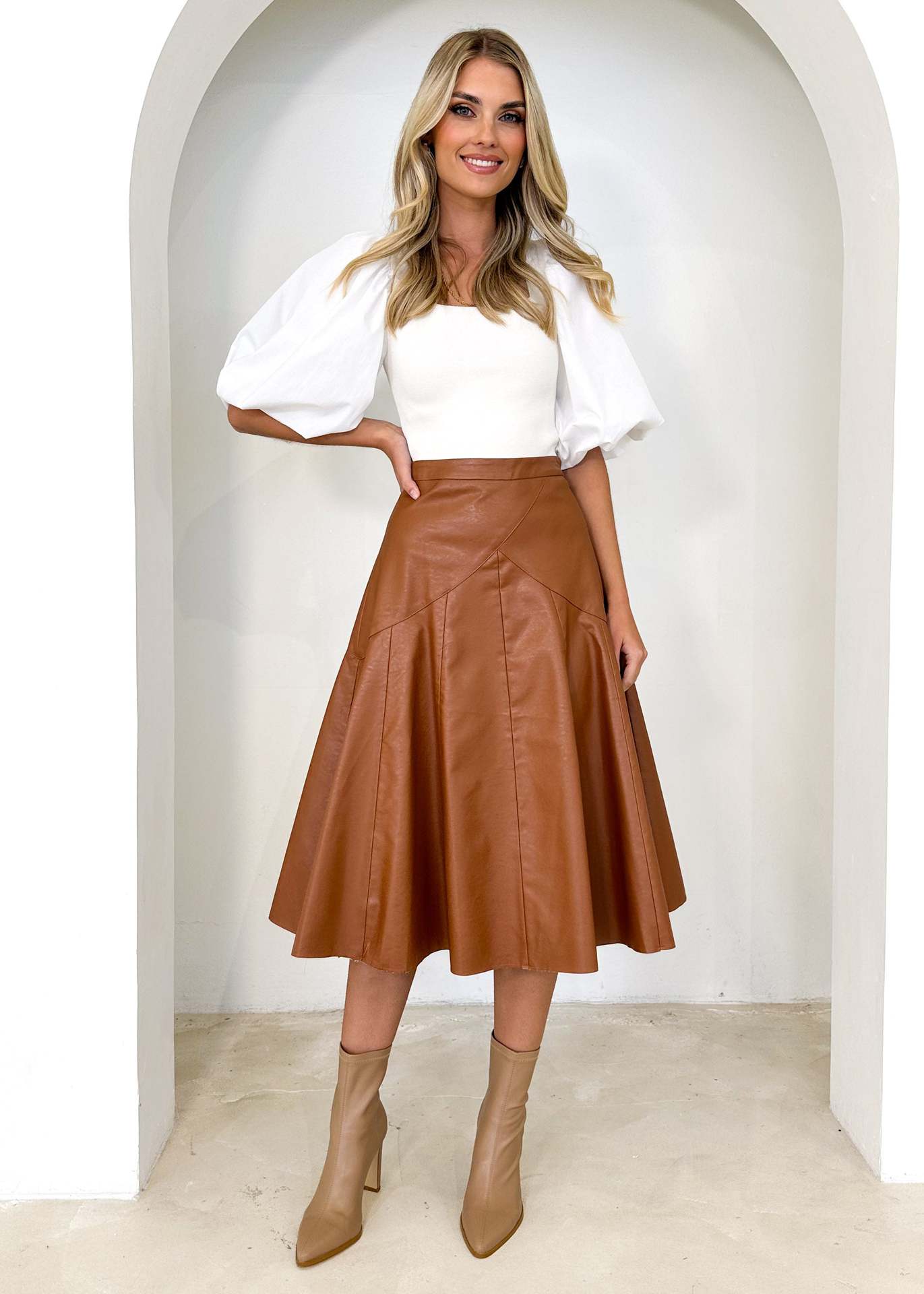 Women's High-Waisted Mid-Length Pleated Leather Skirt