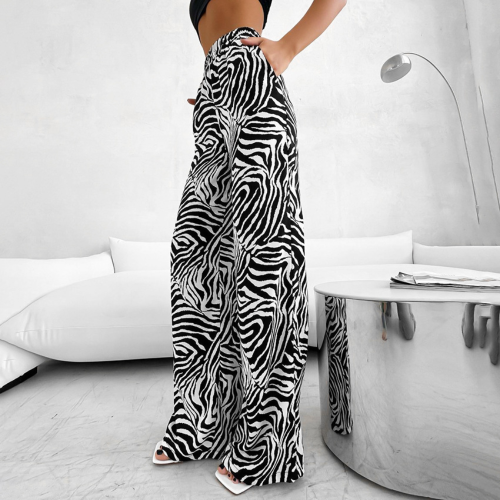 High Waist Black and White Striped Leg pants